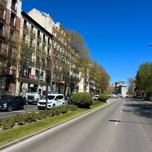 Retiro | Calle Alfonso XII en Madrid | MöVIA Properties